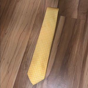 BROOKS BROTHERS Yellow polka dot tie